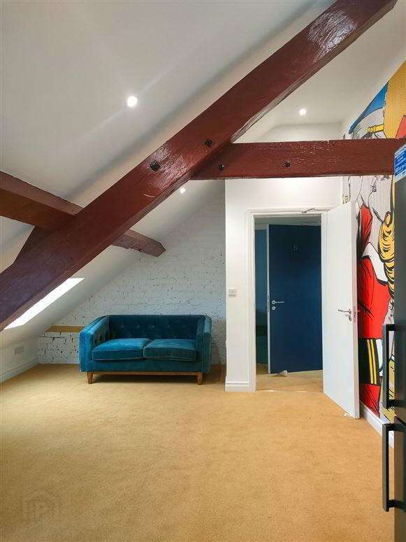 Apartment 5 32/33 Clanbrassil Street 1 of 8