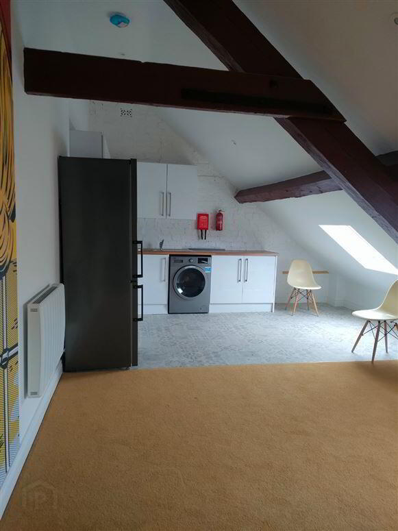 Apartment 5 32/33 Clanbrassil Street 2 of 8