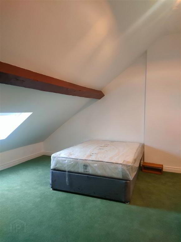 Apartment 5 32/33 Clanbrassil Street 3 of 8