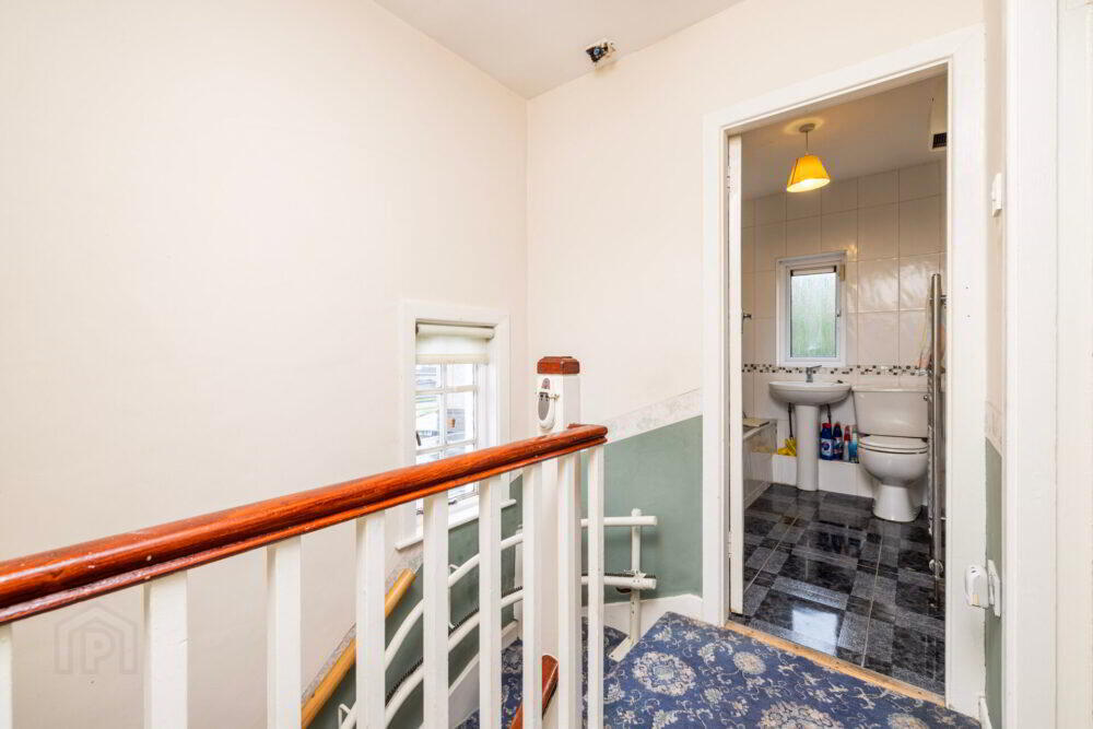 1 Ferndale Avenue 23 of 35