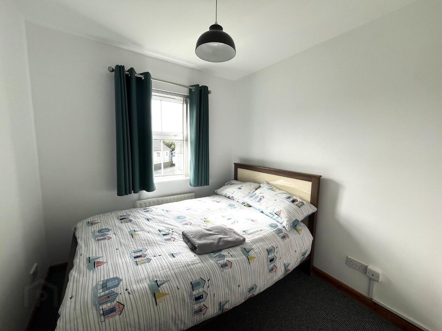 57 Primrose Gardens 12 of 16