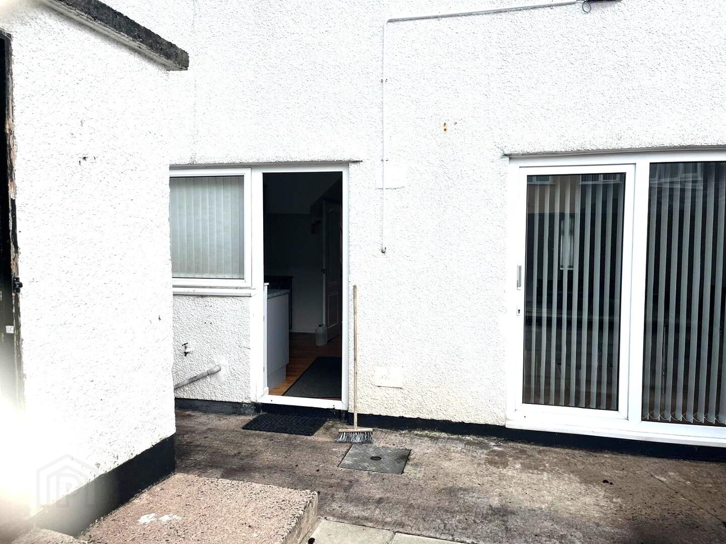 50 Blackthorn Park 2 of 10