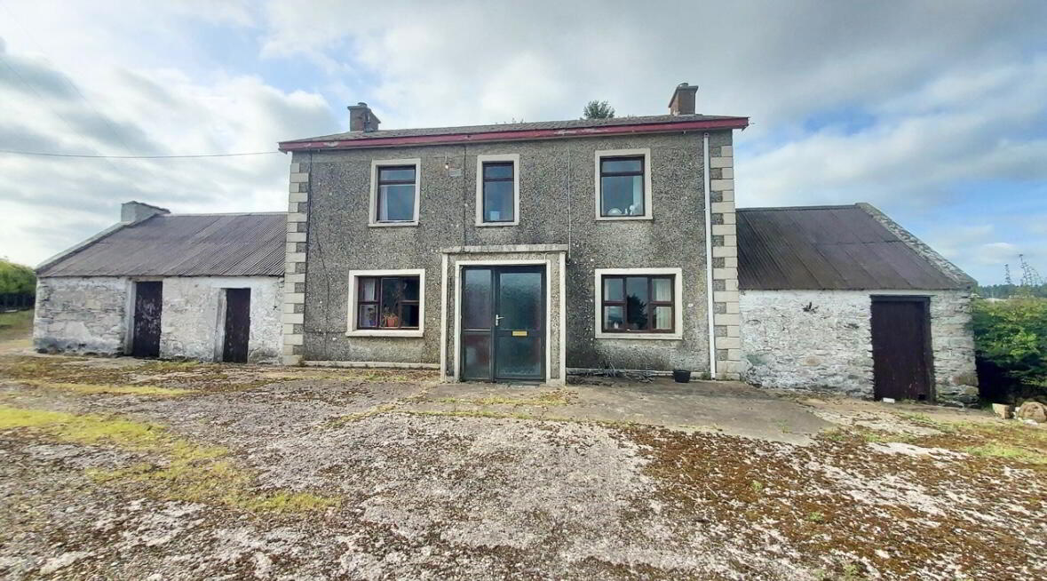 167 Greencastle Road 1 of 17