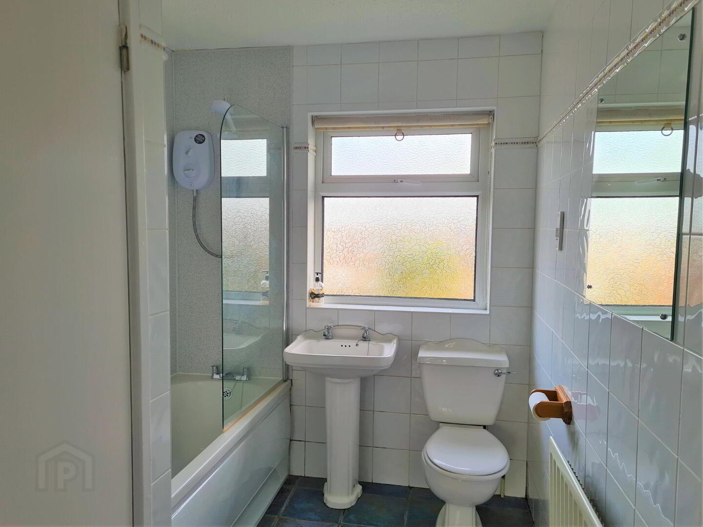 1 Dhu Varren Park South 5 of 12