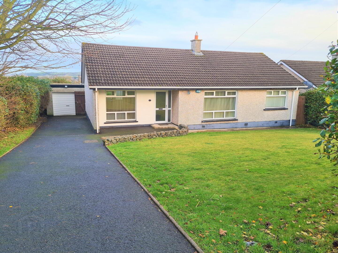 1 Dhu Varren Park South 1 of 12