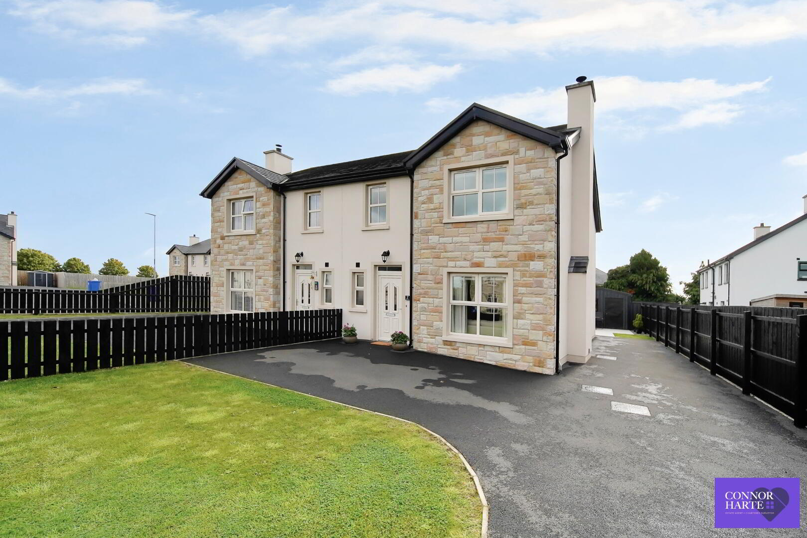 7 Kiltagh Manor 3 of 37