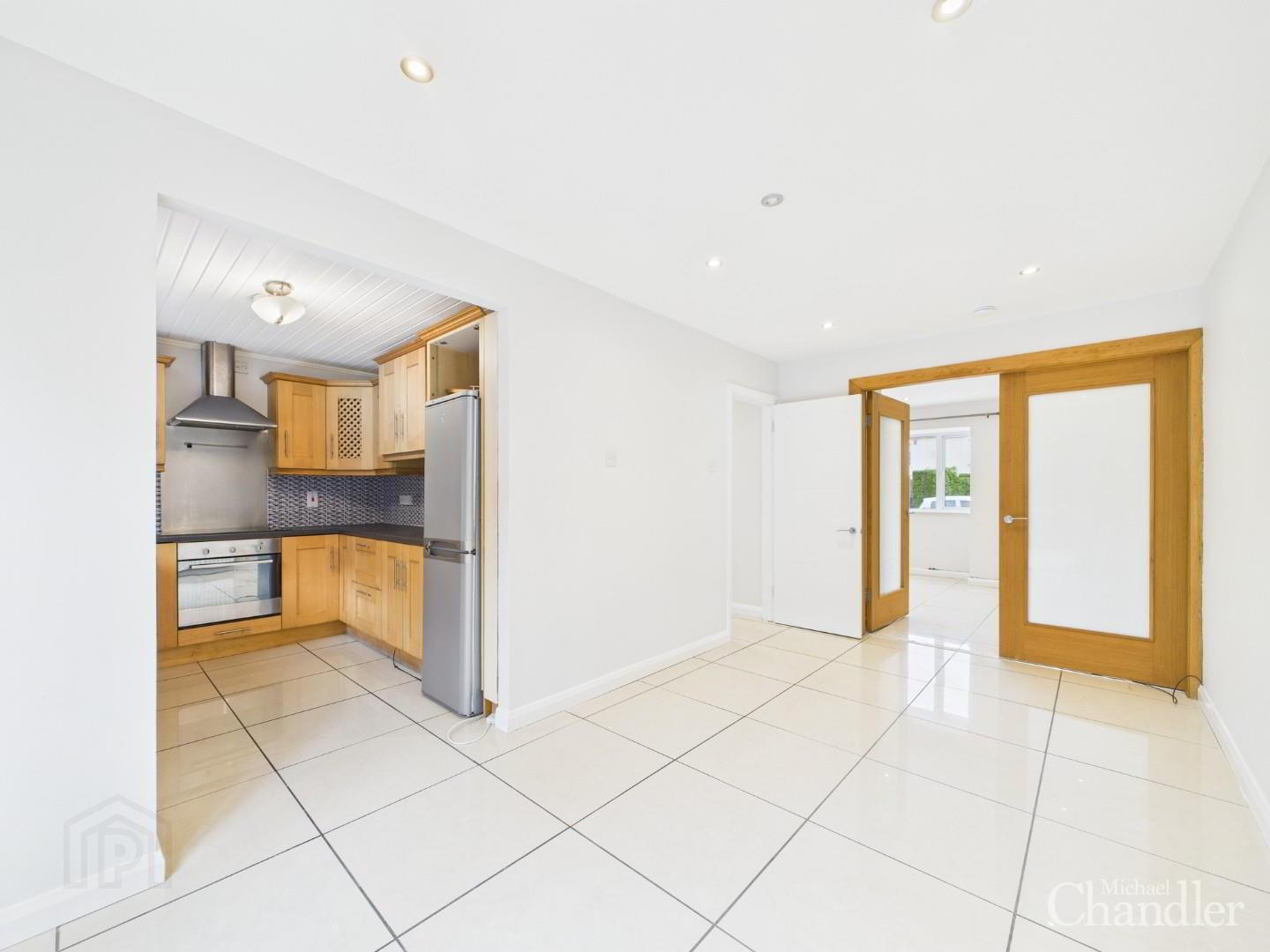 7 Ravenhill Gardens 4 of 20