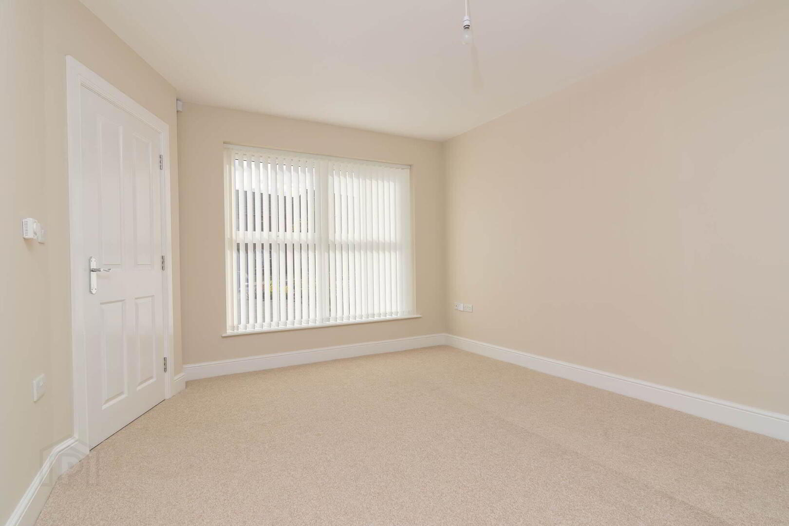 30 Sir Richard Wallace Road 2 of 12