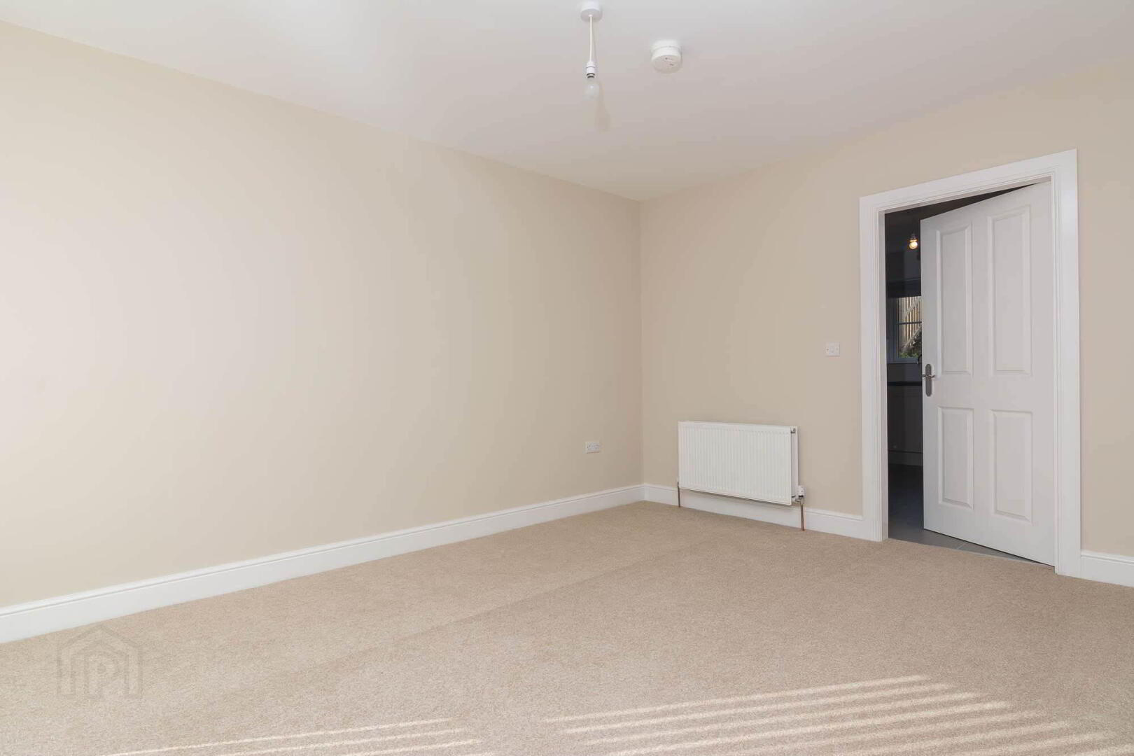 30 Sir Richard Wallace Road 7 of 12