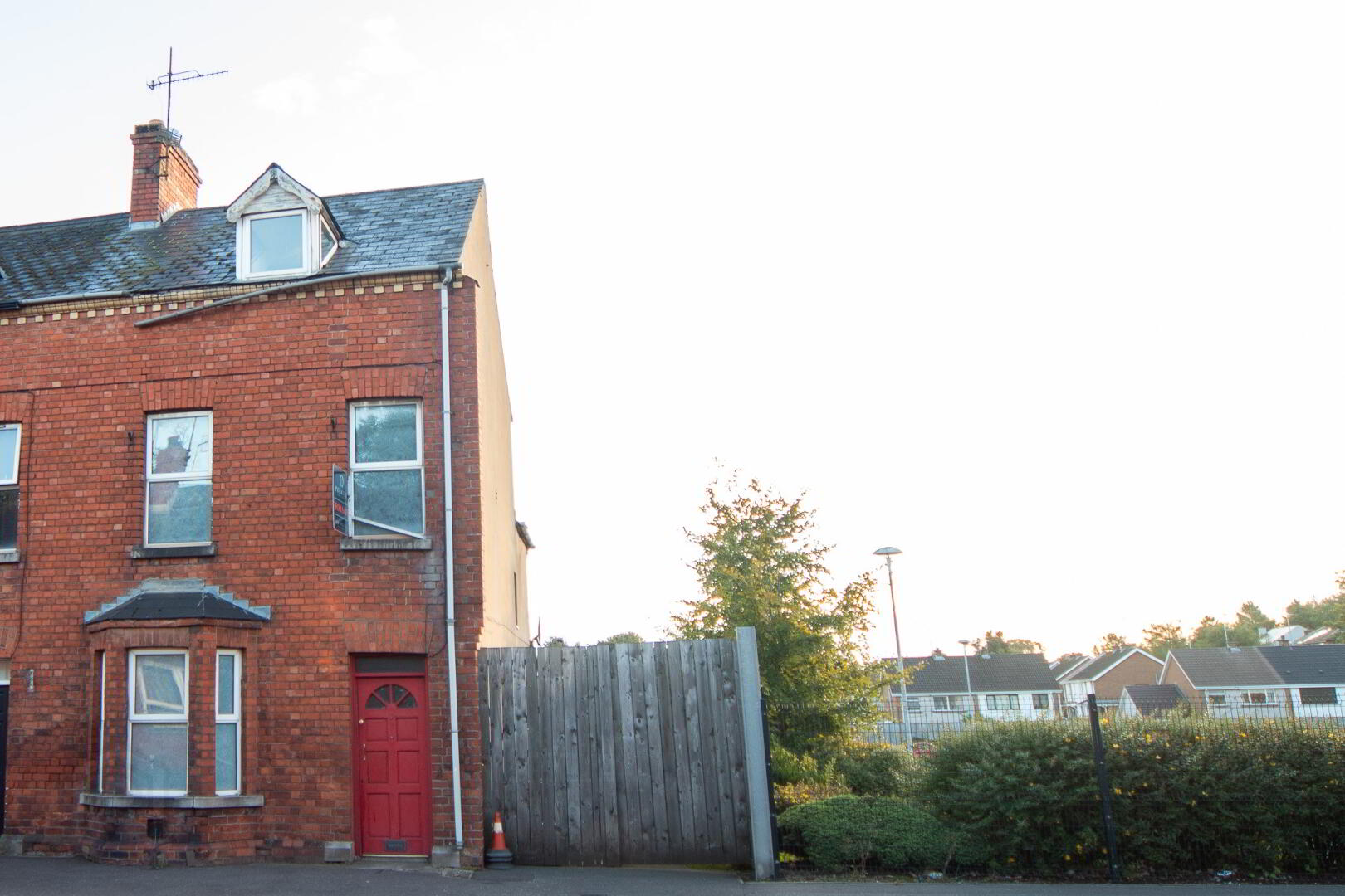 81 Railway Street 4 of 5