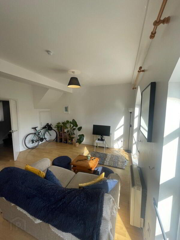 Apt 21, 48 Rossmore Drive 5 of 9