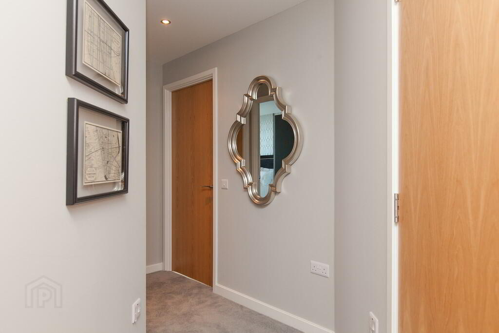 20-05 Obel, 62 Donegall Quay 2 of 15