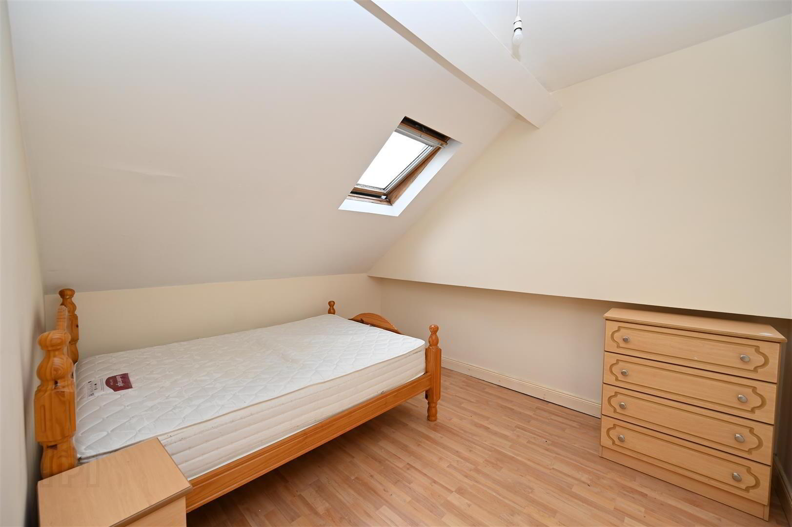 16c Meadowbank Street 4 of 5