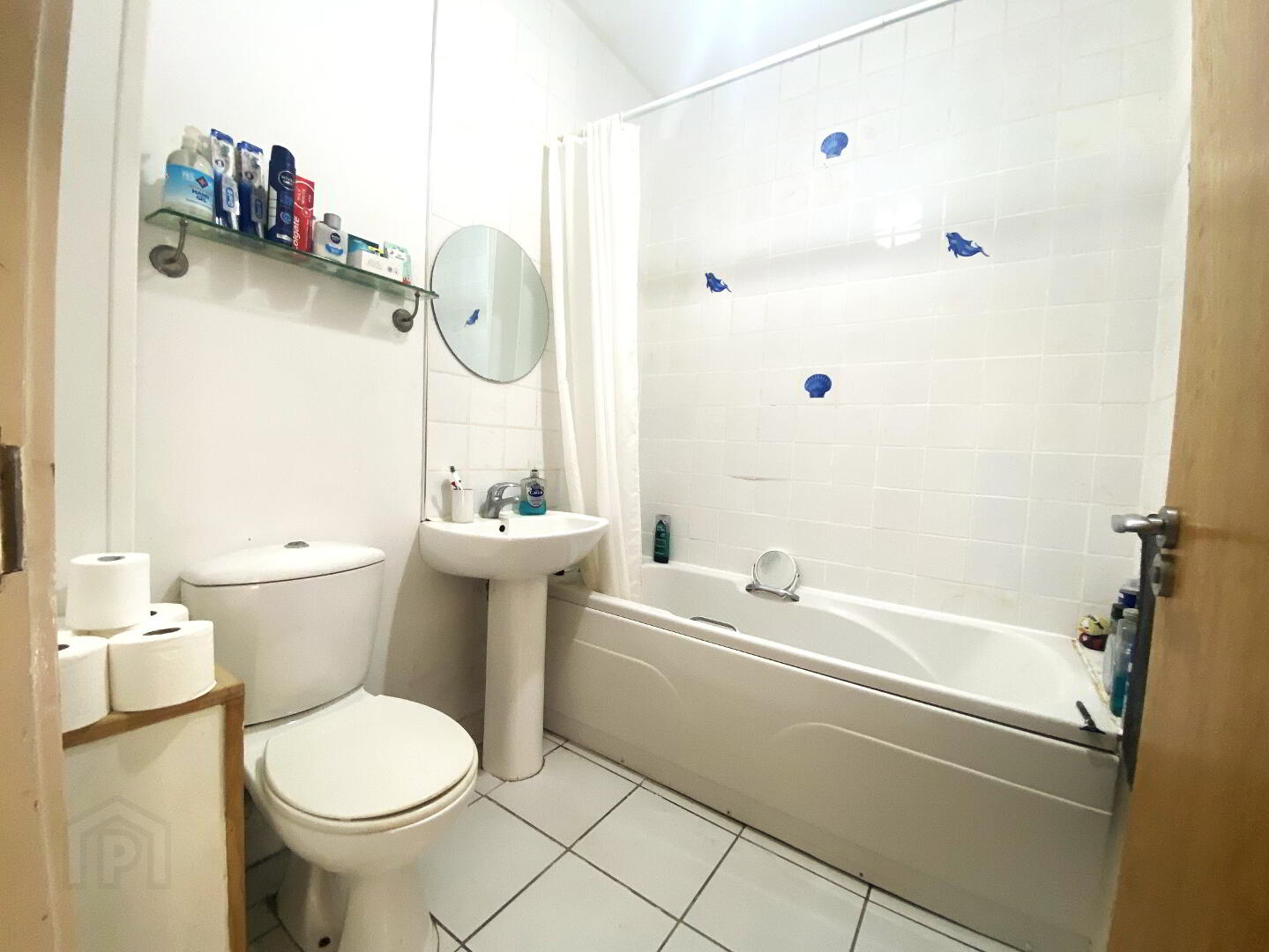 Apt 27 Cheston Close 8 of 11