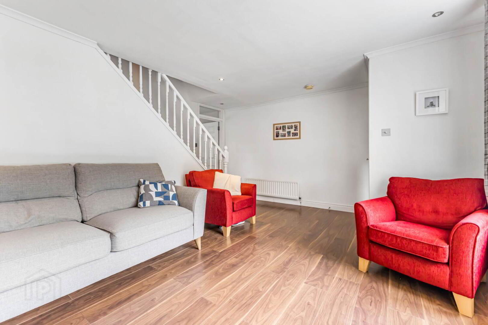 6 Glenmore Court 2 of 17