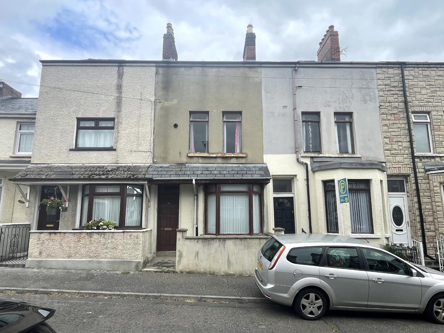 29 Glencairn Street 1 of 11