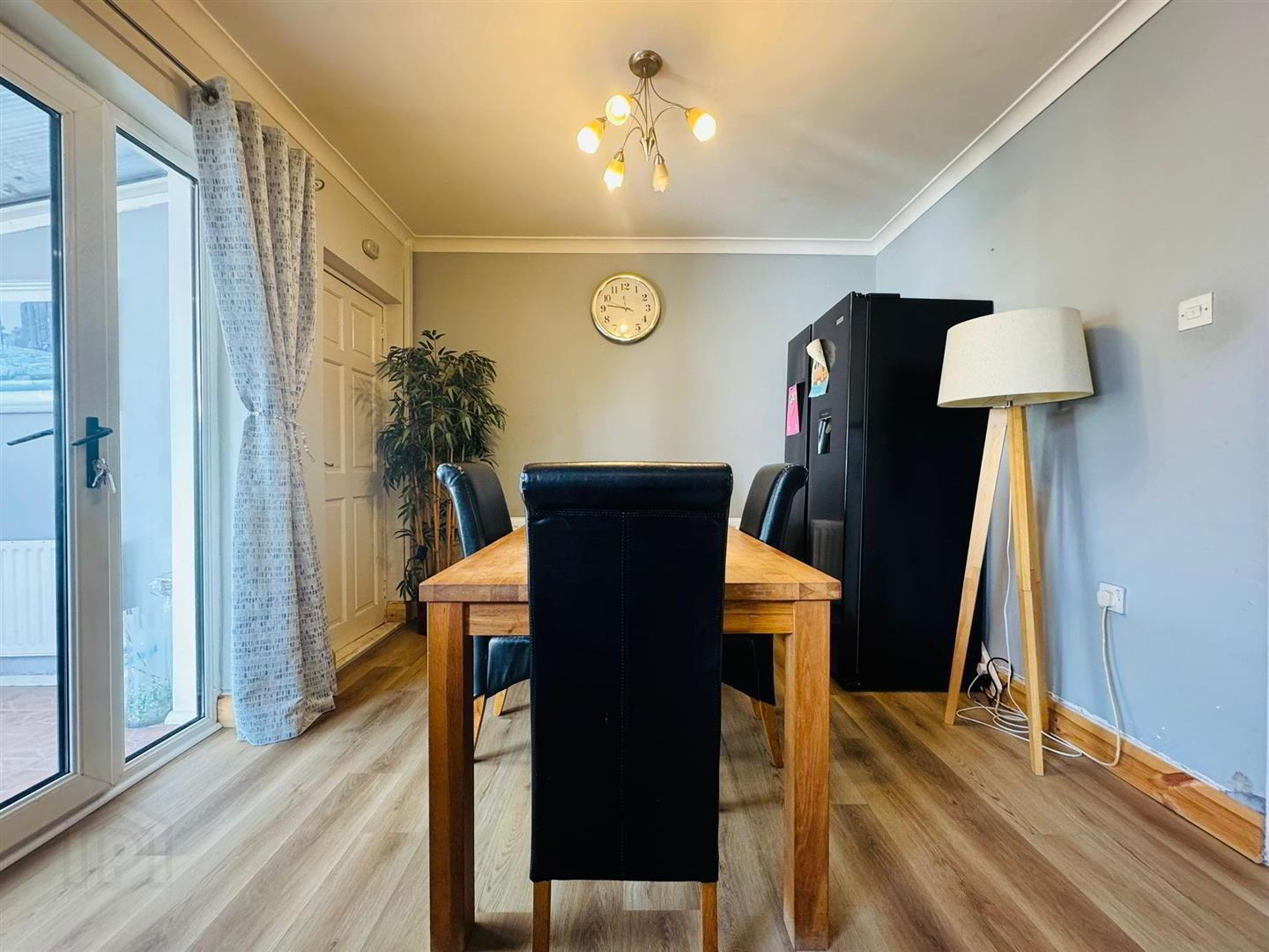 35 Elmfield Road 6 of 12