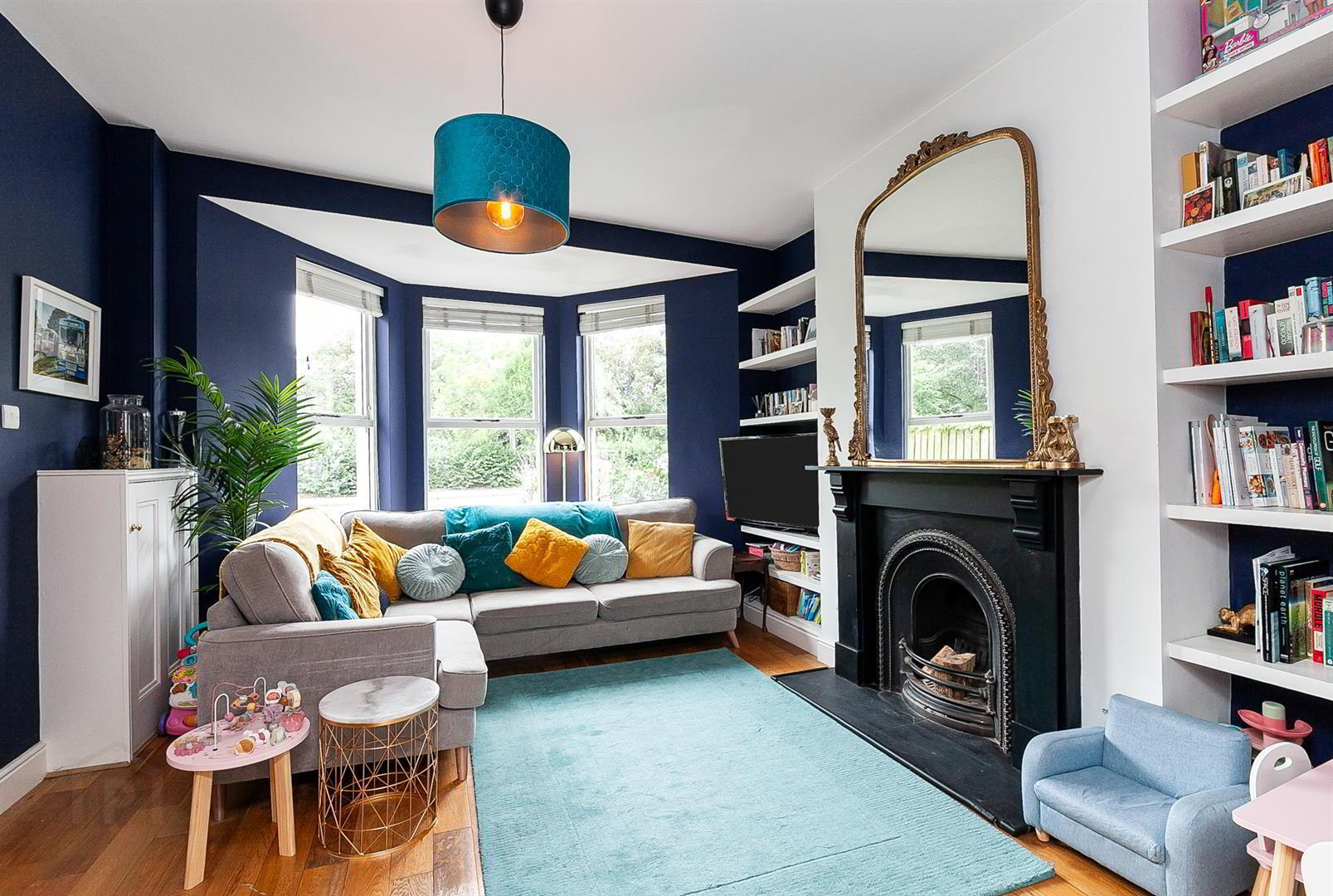 352 Ravenhill Road 7 of 41