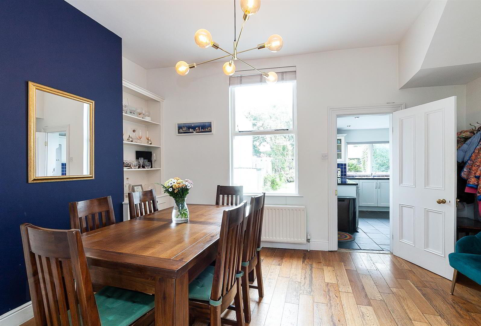 352 Ravenhill Road 12 of 41