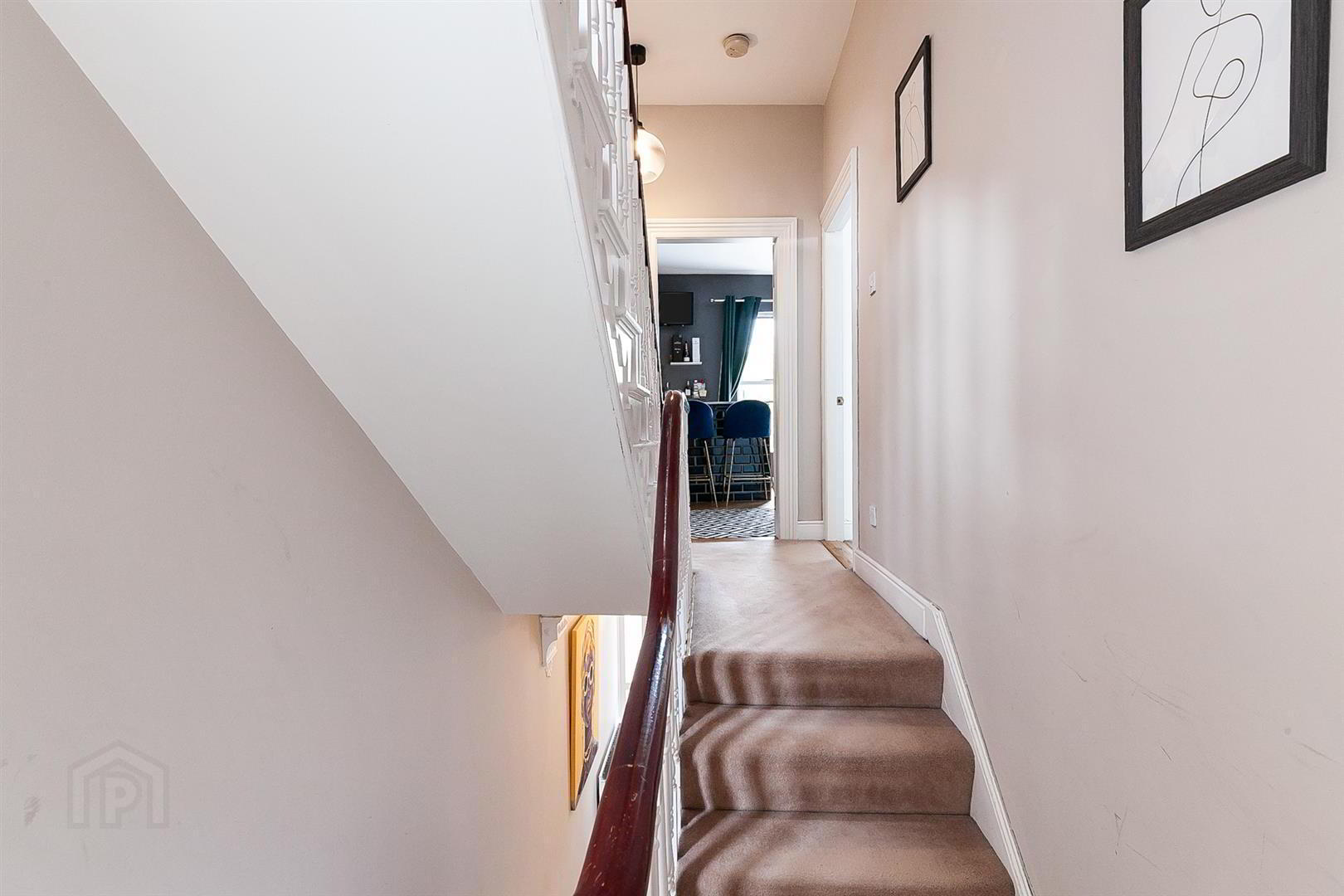 352 Ravenhill Road 16 of 41