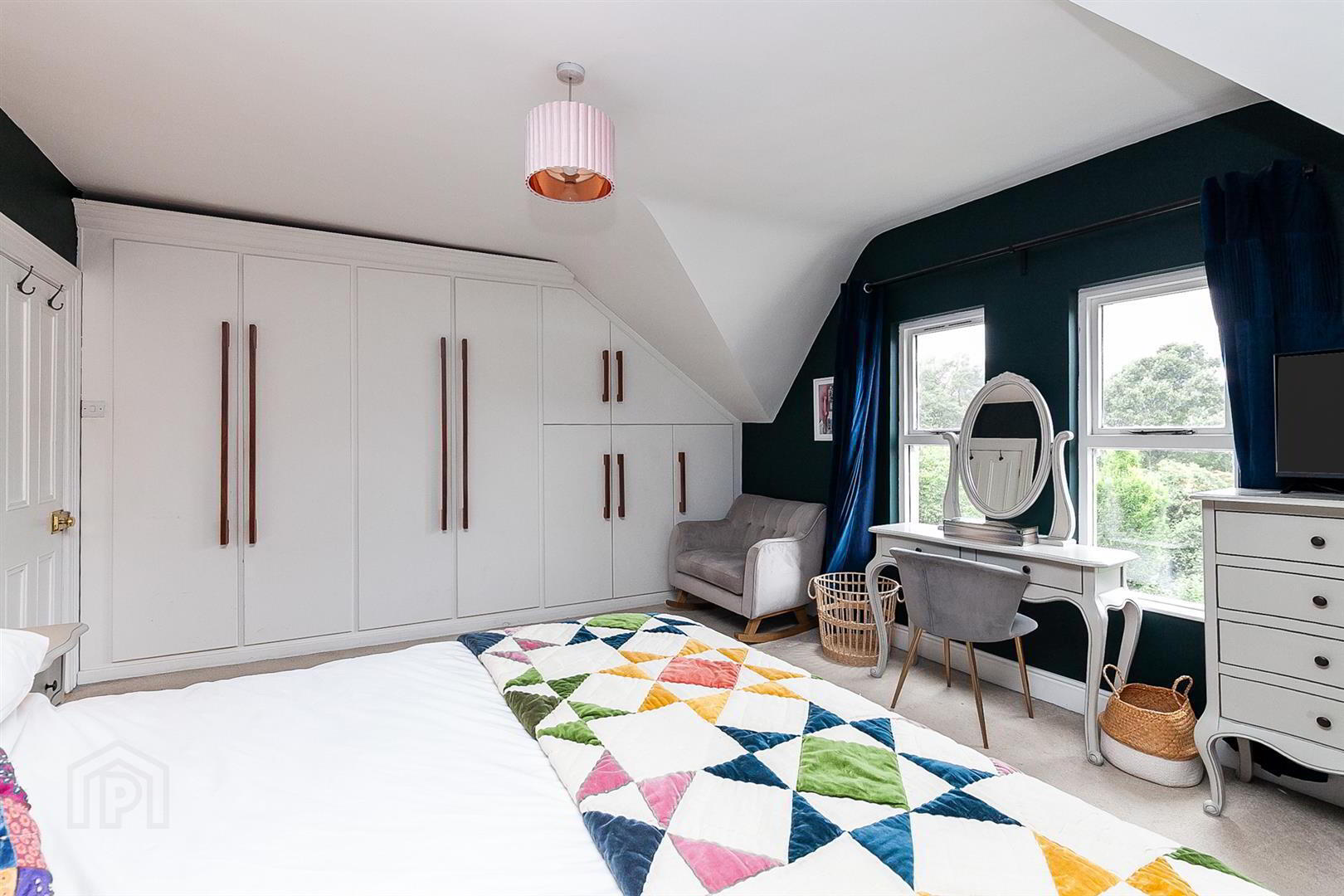 352 Ravenhill Road 33 of 41