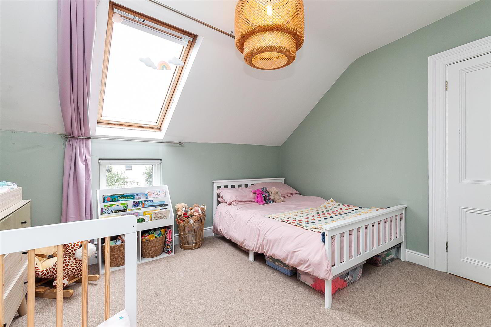 352 Ravenhill Road 35 of 41