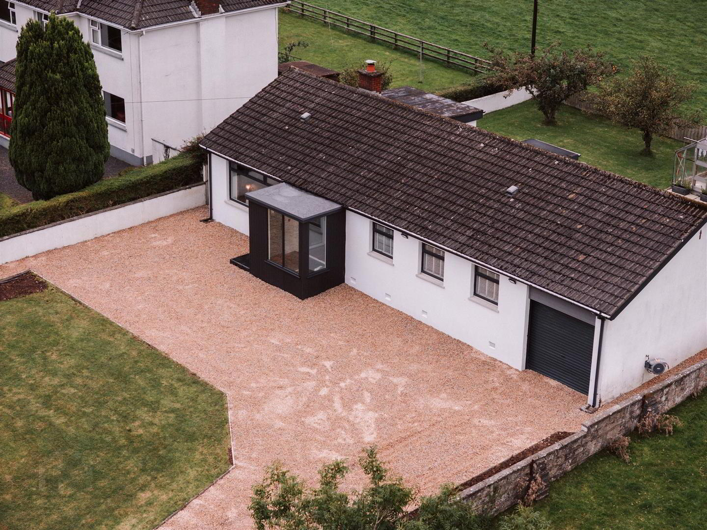 14 Carntall Road 3 of 38
