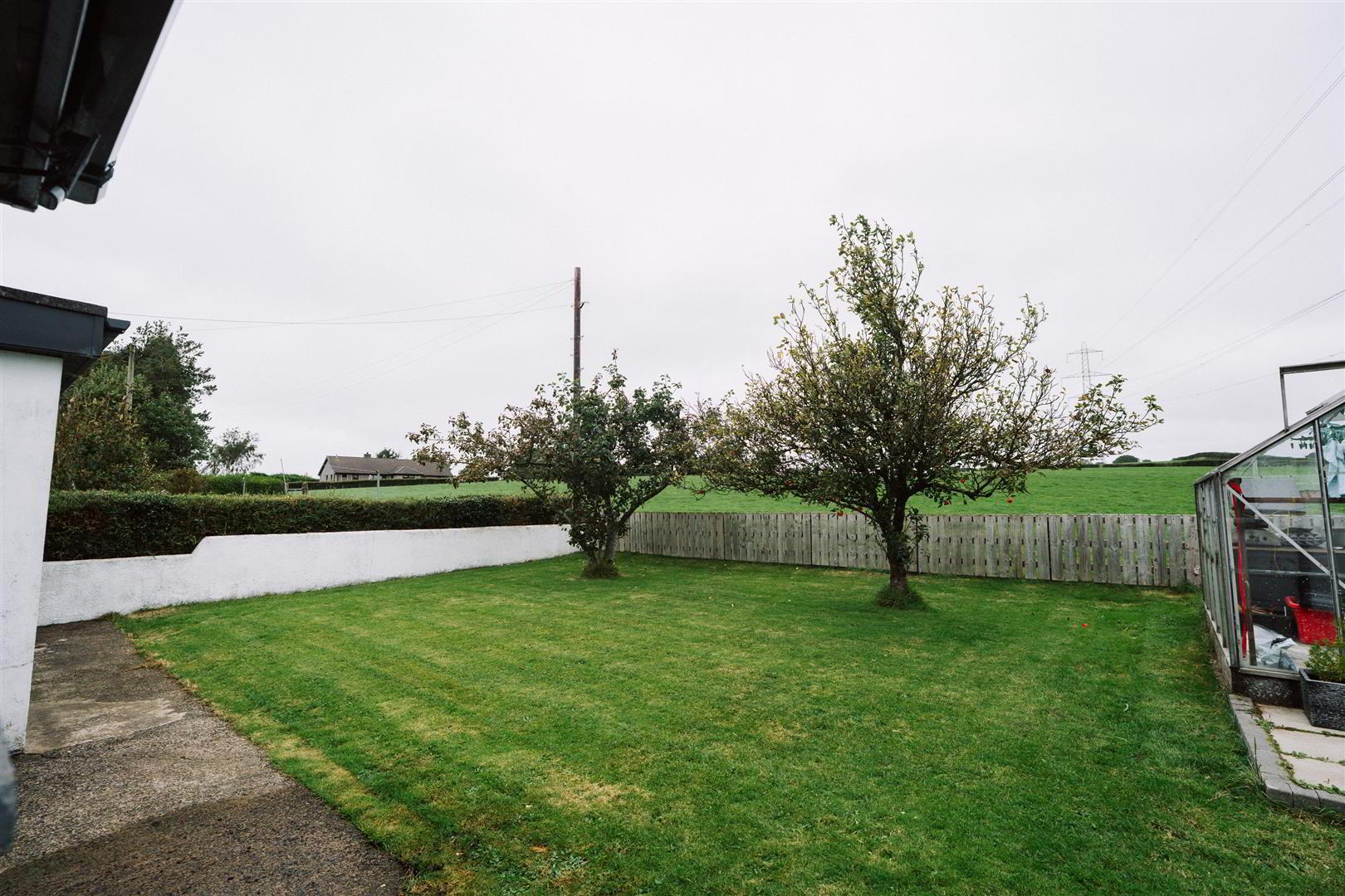 14 Carntall Road 31 of 38