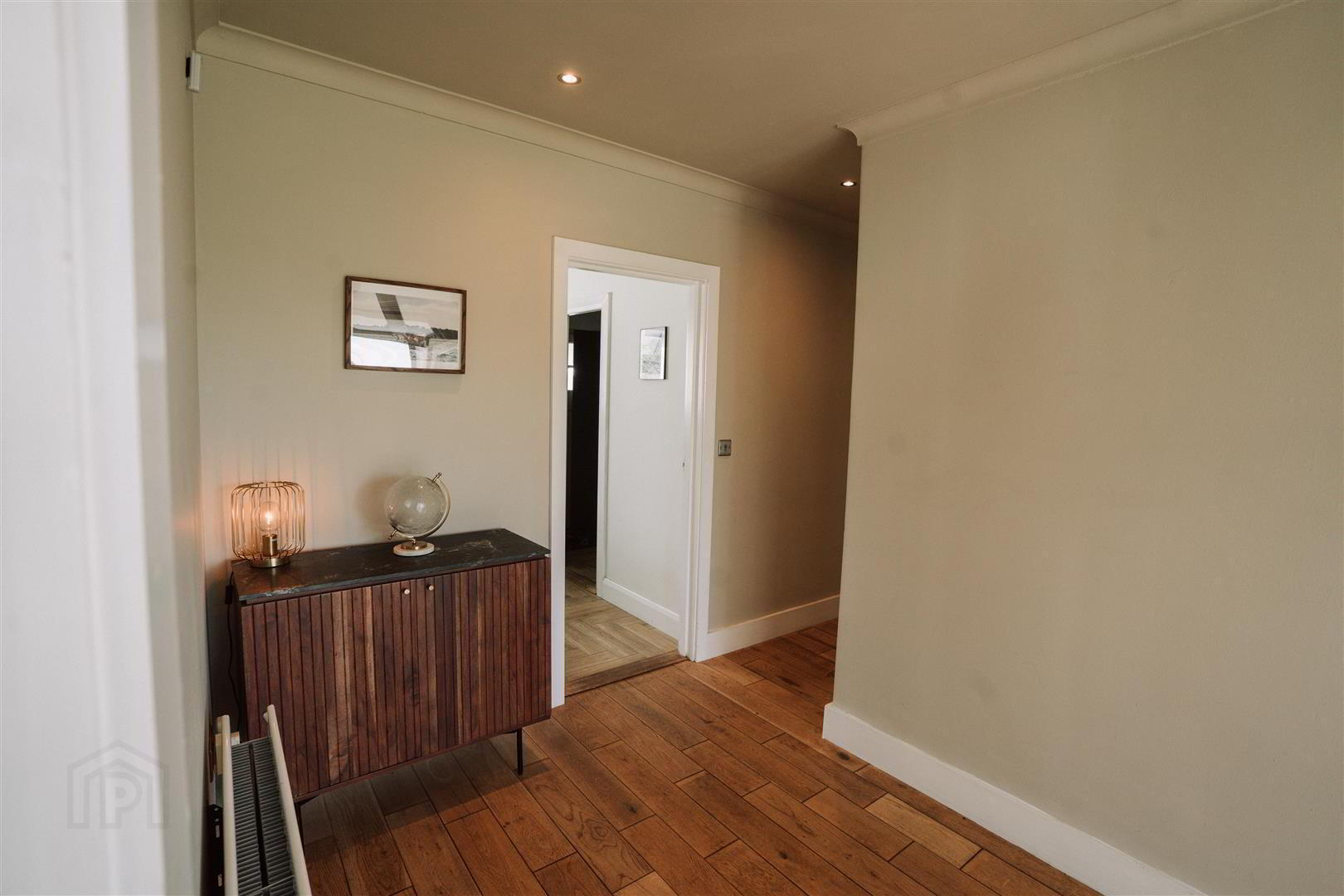 14 Carntall Road 13 of 38