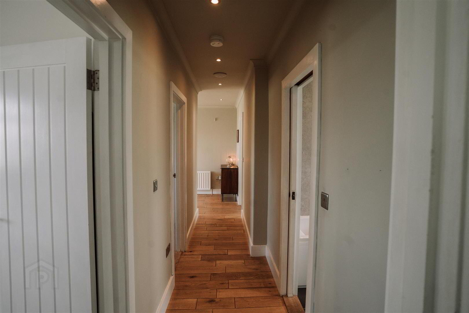 14 Carntall Road 20 of 38