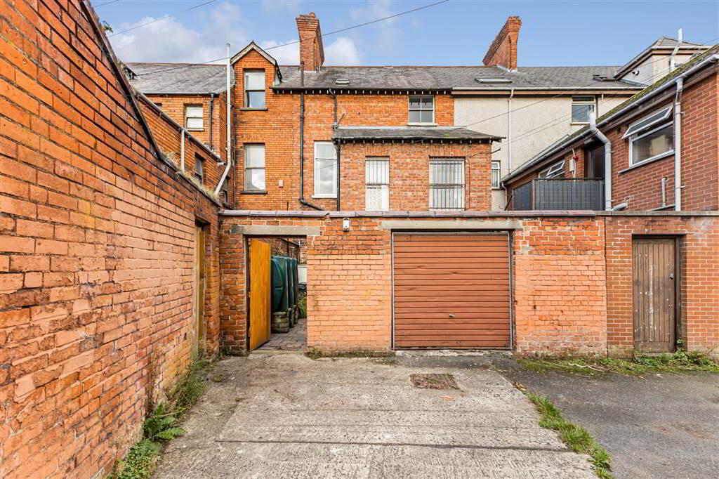 350 Antrim Road 32 of 34