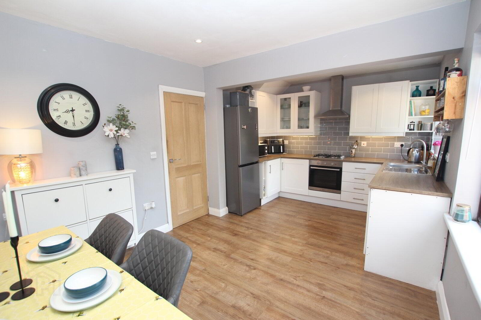 46 Elmfield Road 5 of 18