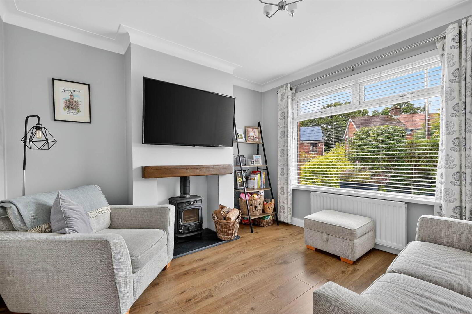 1 Glendale Avenue West 5 of 26