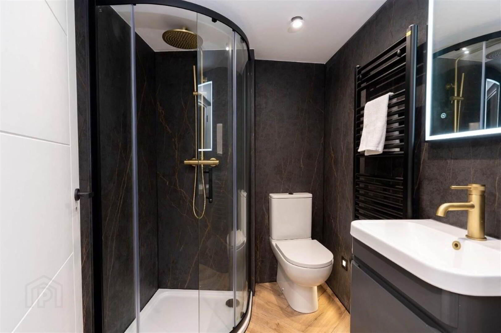 37 4,, West, 37 Princess Street 14 of 15