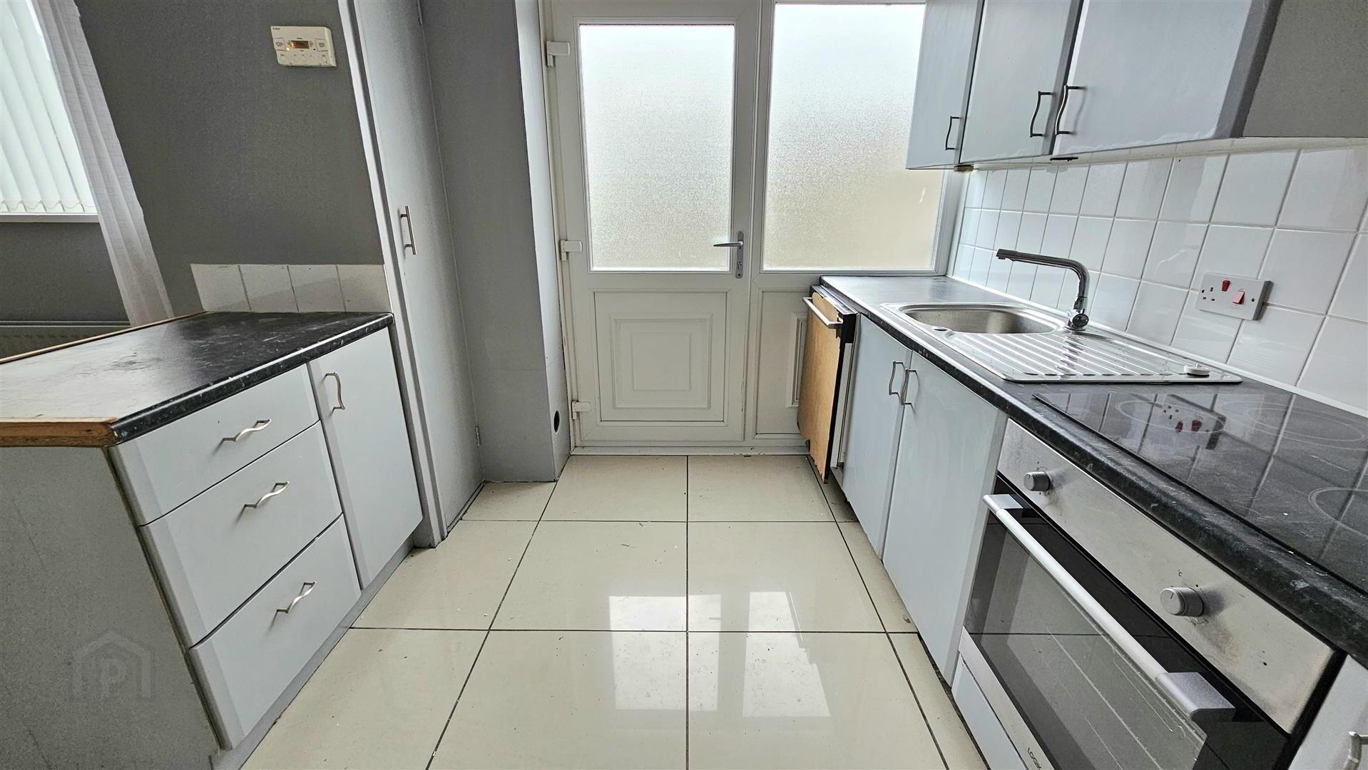 6 Davys Street 5 of 11