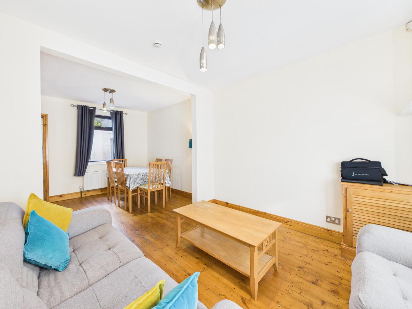 18 Willowfield Parade 3 of 11