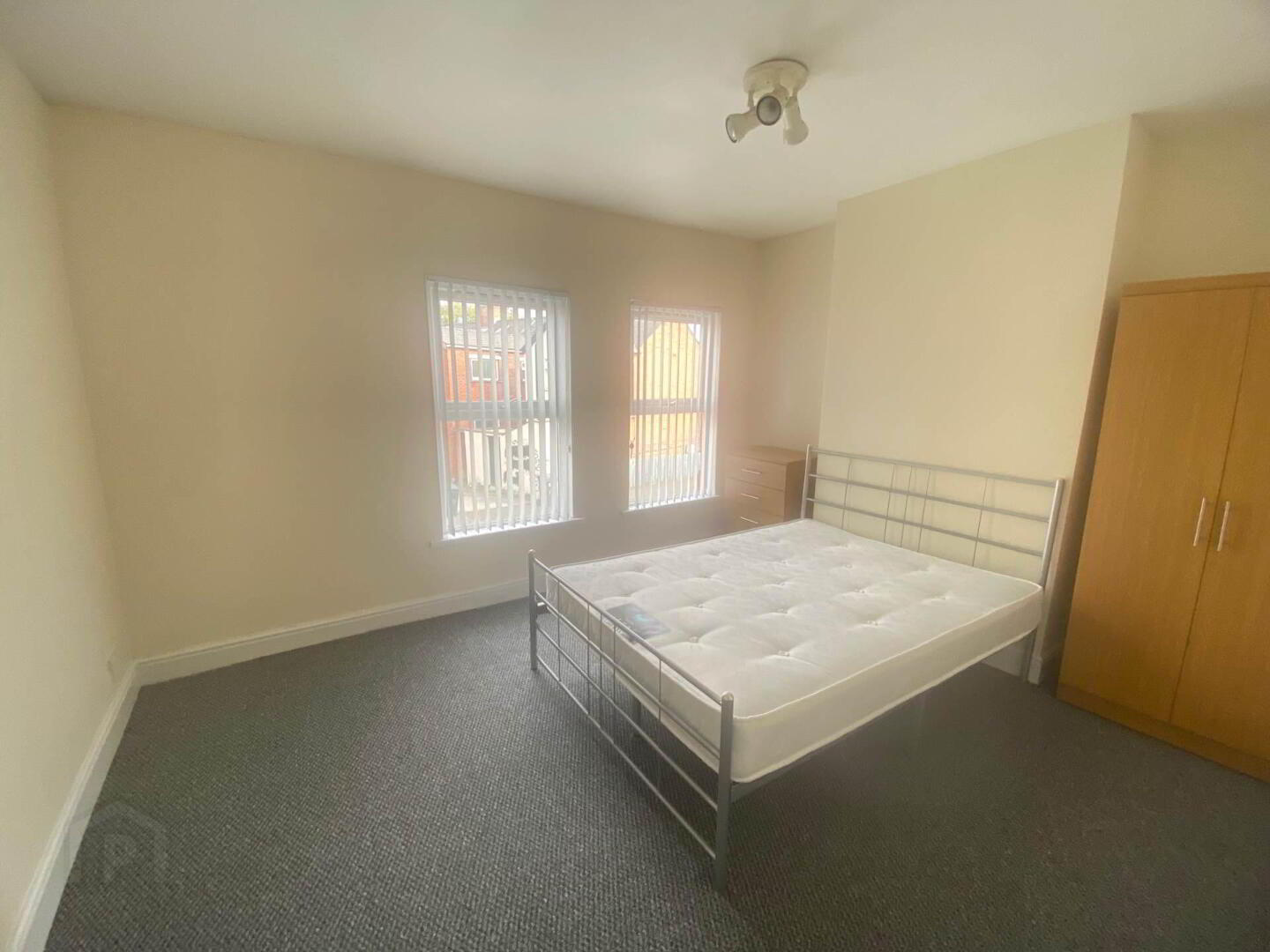 25 Rosebery Road 8 of 9