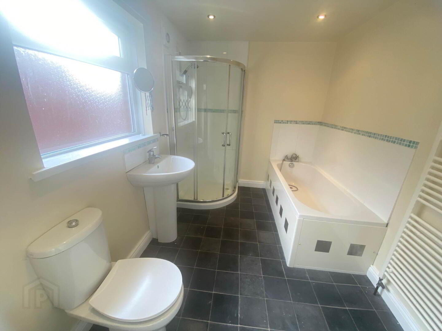 25 Rosebery Road 7 of 9