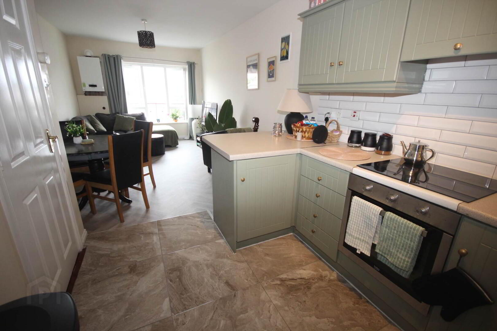 10 Railway Court 6 of 11