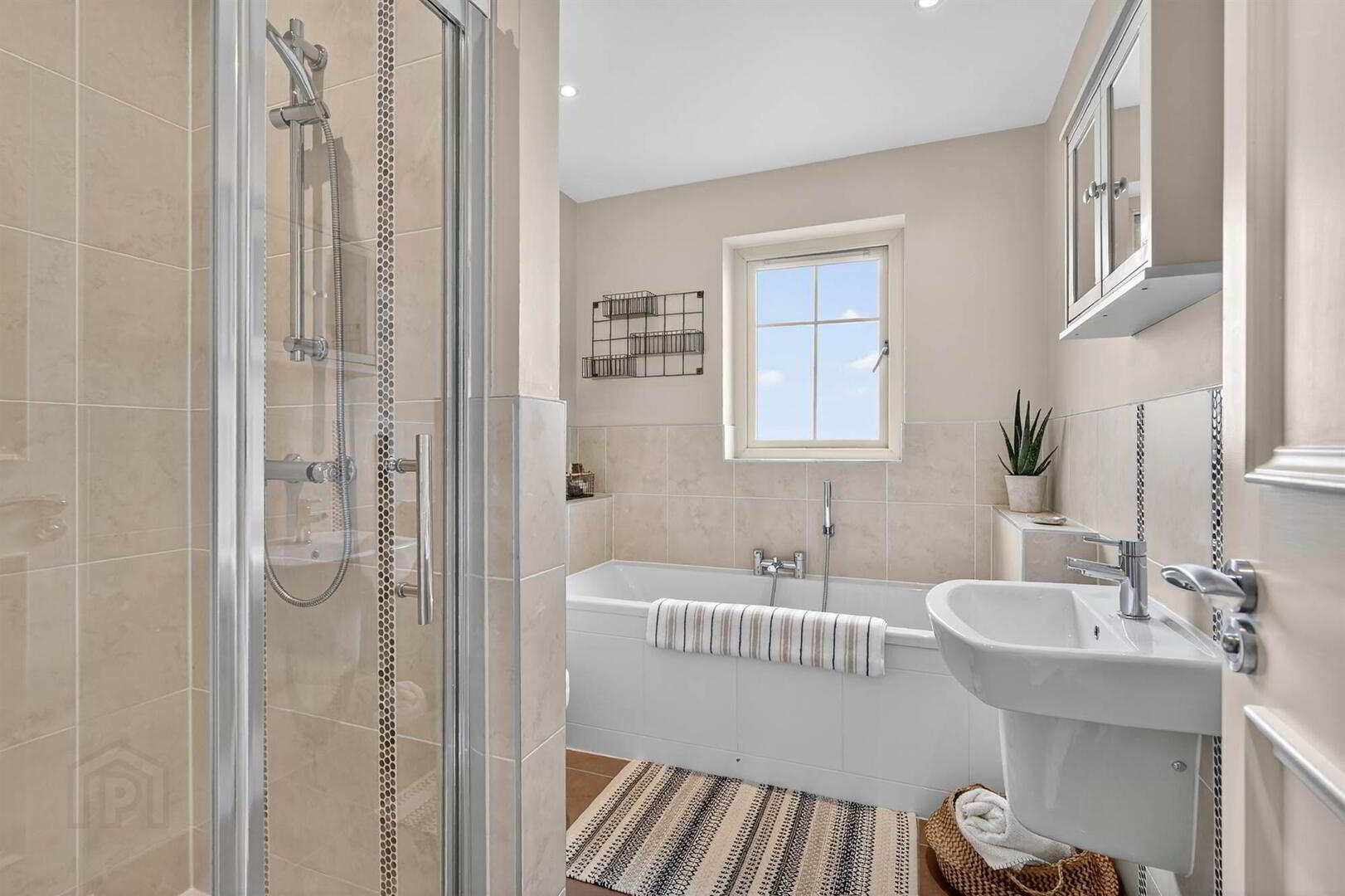 10 Bracken Hill View 9 of 16