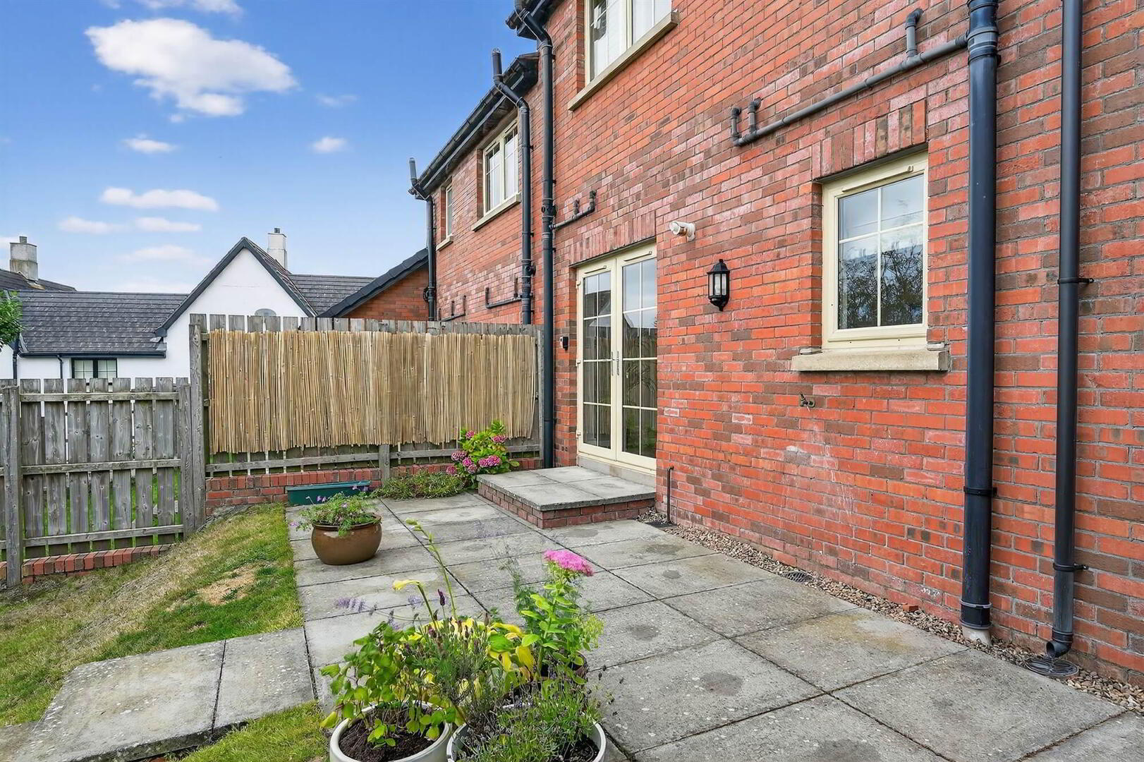 10 Bracken Hill View 16 of 16