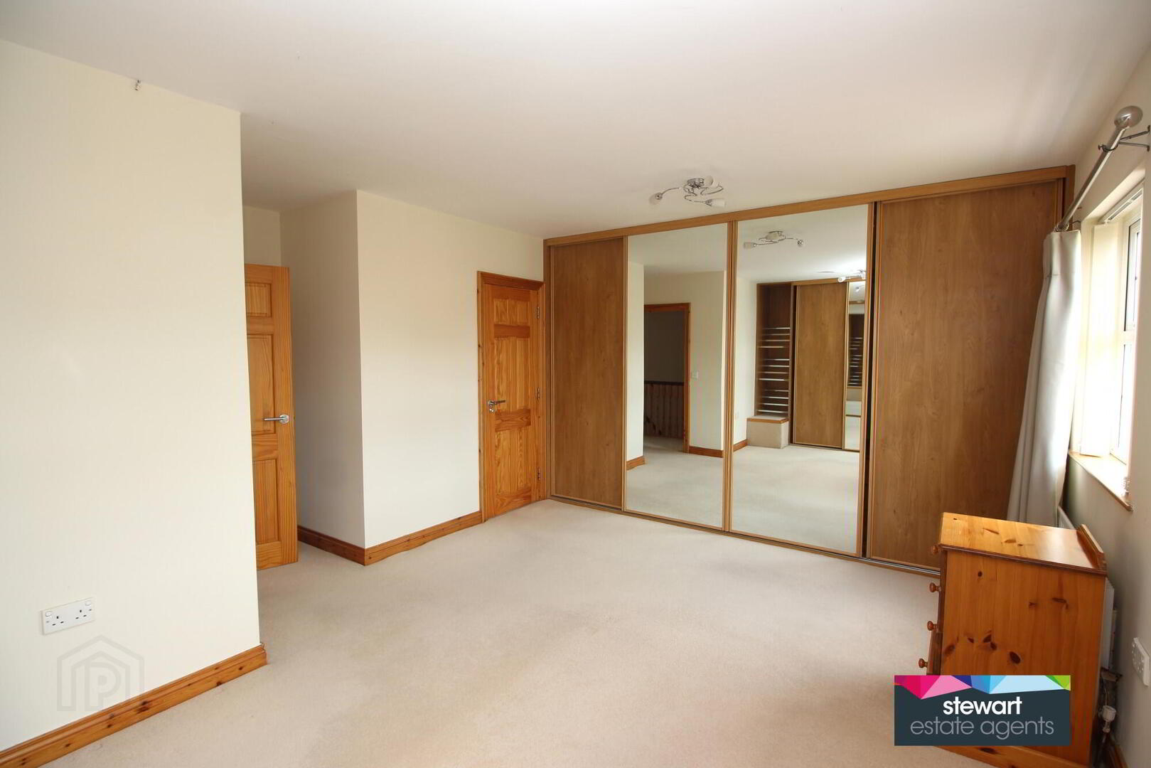 27 Glebe Park 11 of 18