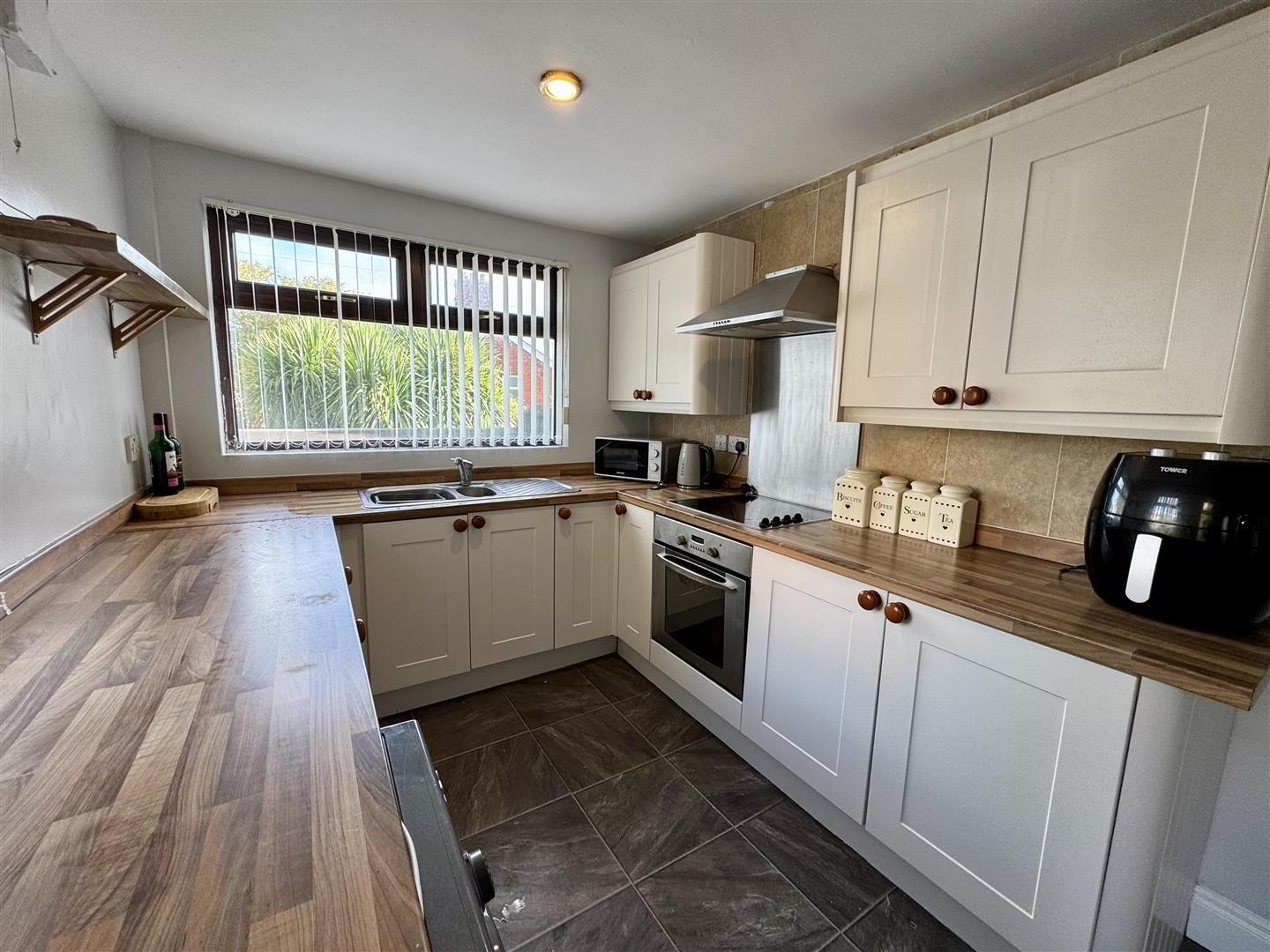 223 Cliftonville Road 9 of 18