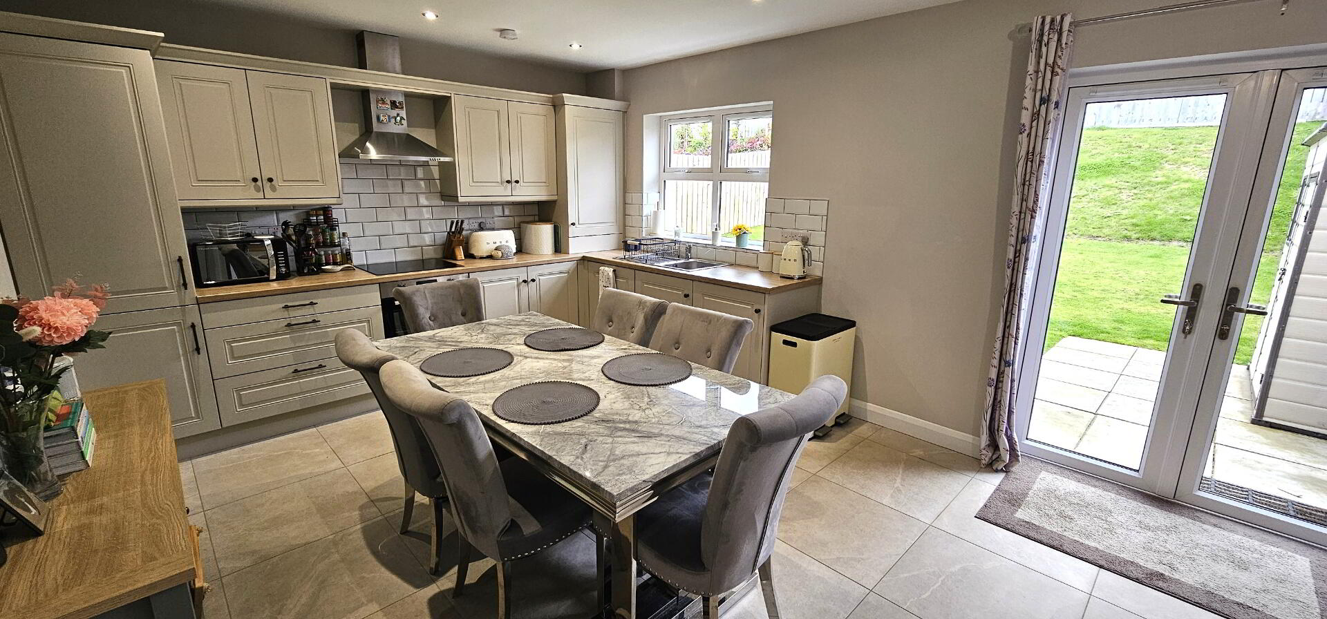 23 Rushfield Drive 6 of 21
