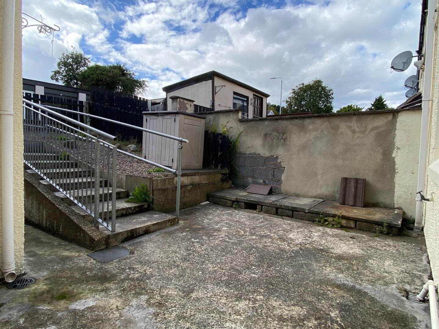 12 Hillhall Park 12 of 13