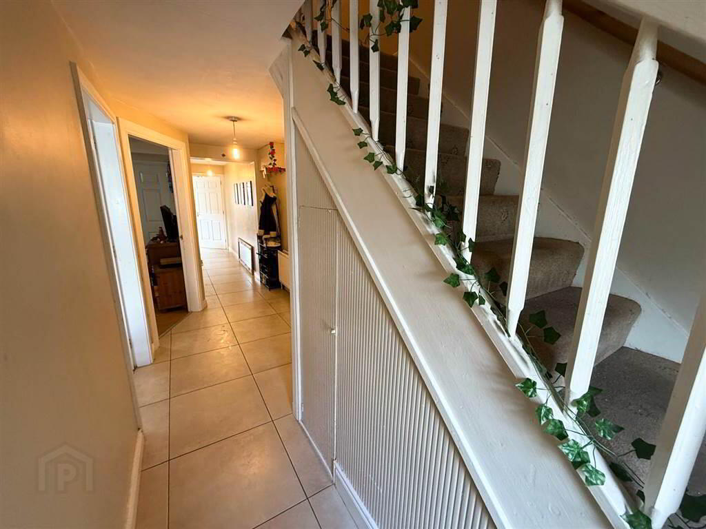 77 O'Neill Avenue 3 of 10