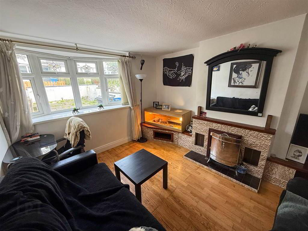 77 O'Neill Avenue 5 of 10