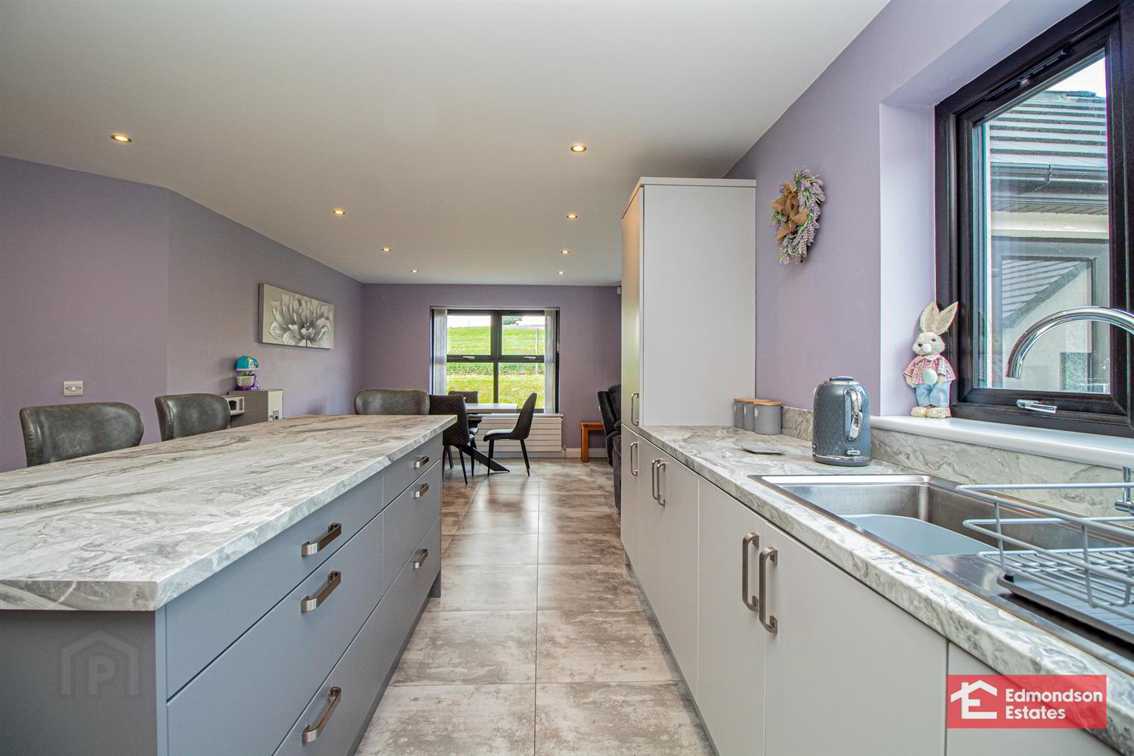 1 Parkfield Road 7 of 38
