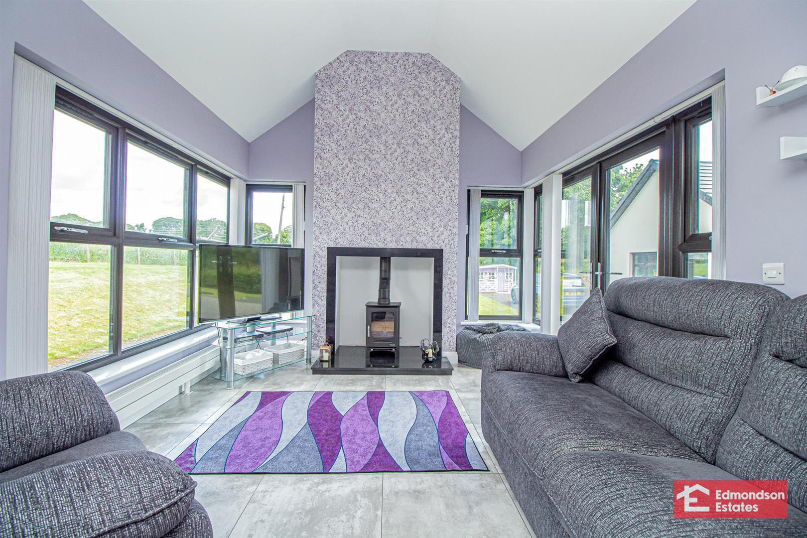 1 Parkfield Road 13 of 38