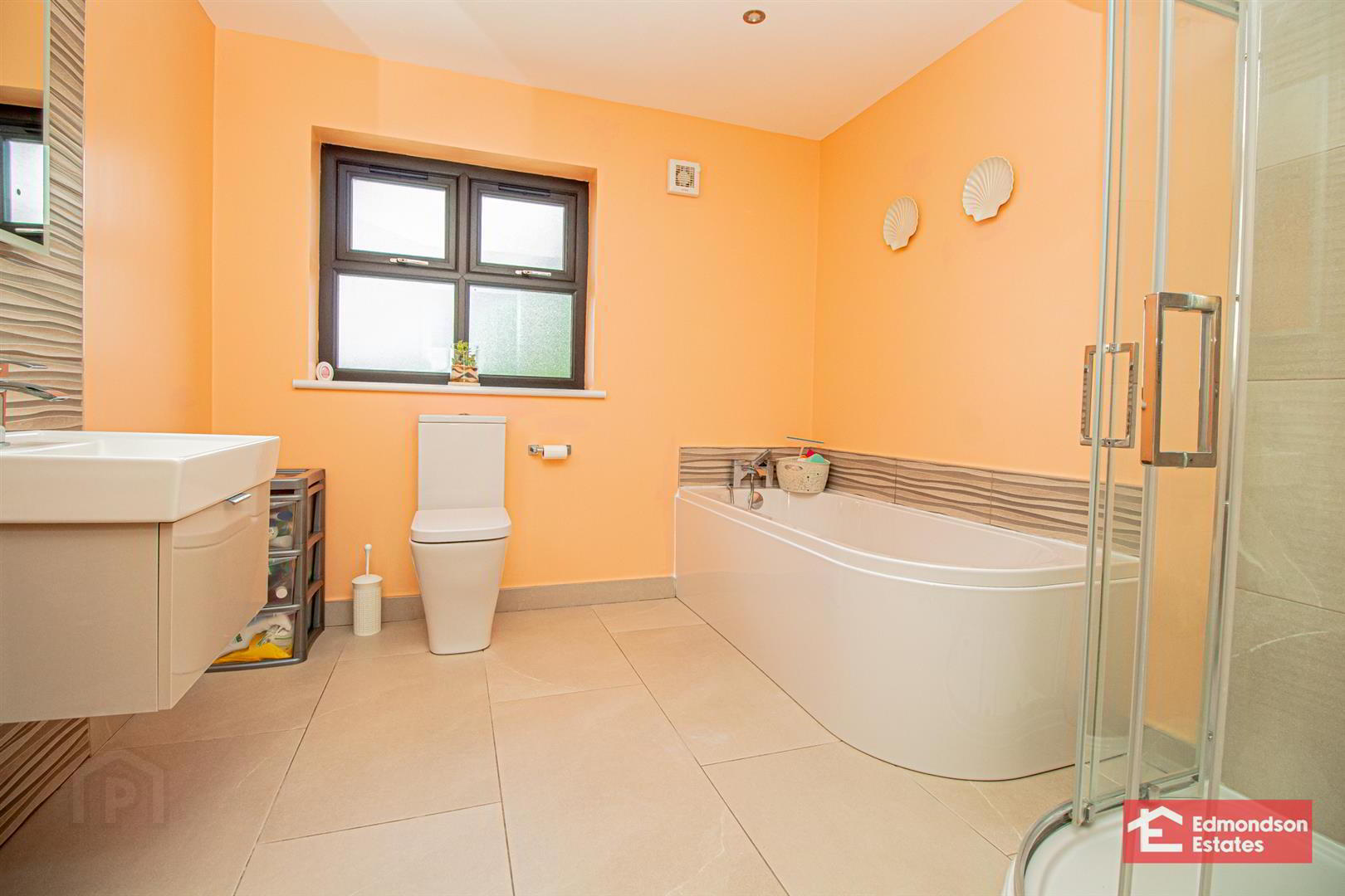 1 Parkfield Road 30 of 38